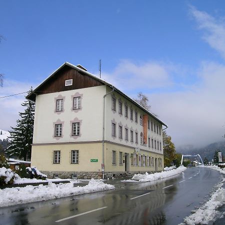 Fit Und Fun Sportherberge Kotschach-Mauthen Zewnętrze zdjęcie